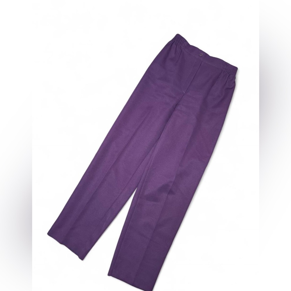 Vintage 1970’s Deep purple straight leg,high-waisted pants.